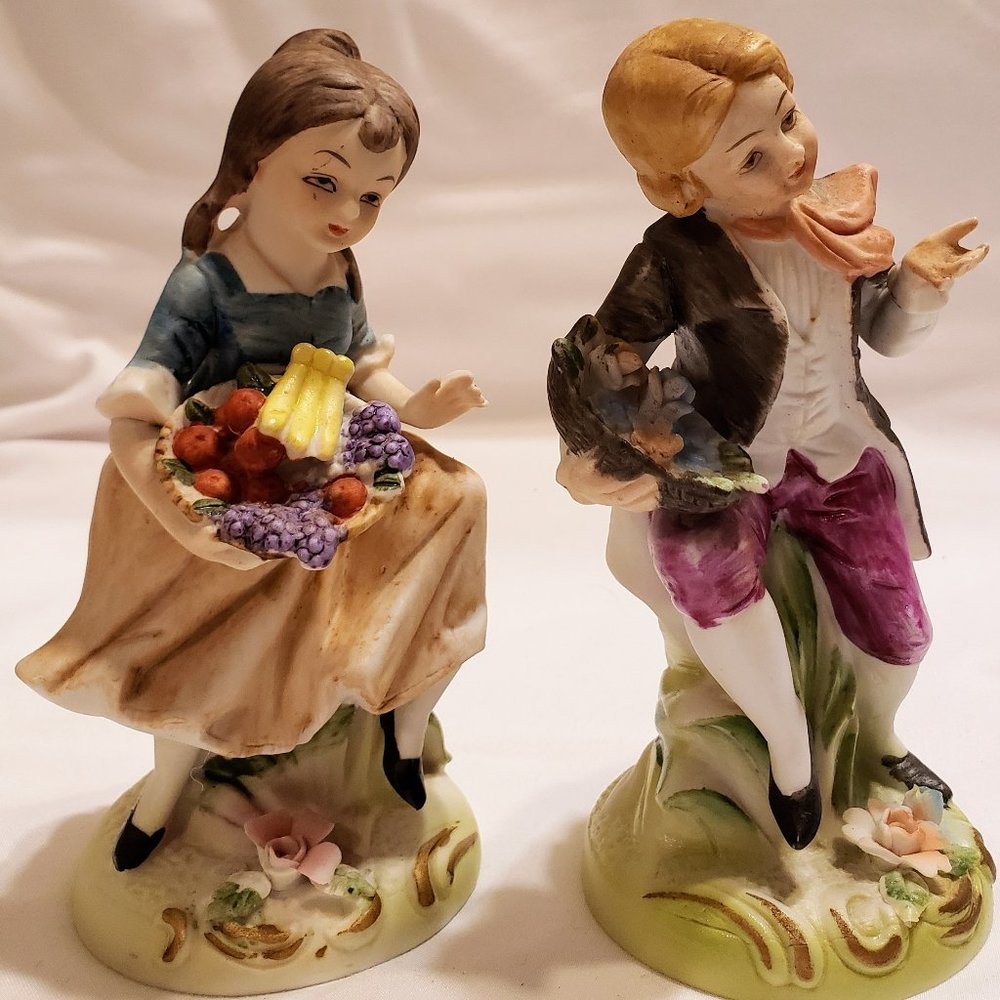 Set of 2 Vintage Napcoware Figurines